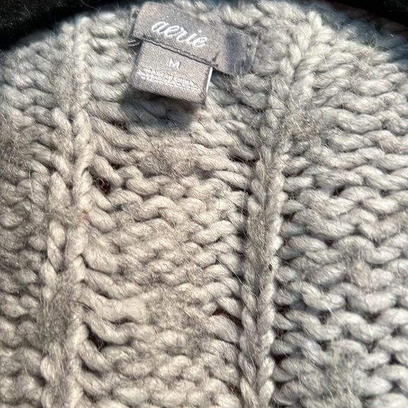 Gray sweater (Aerie) - Picture 3 of 3